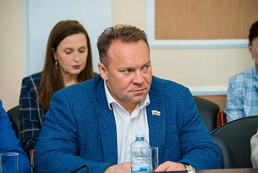 Депутаты определились с датой заседания